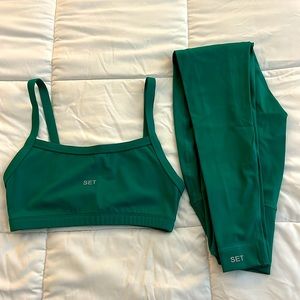 SPORTBODY™ SCOOP BRA & LEGGINGS - PALM